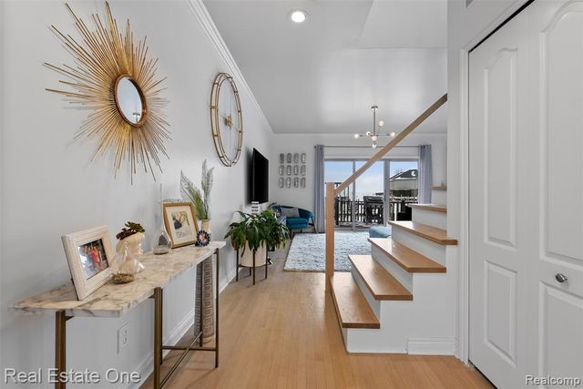 47630 Lorie Lane, New Baltimore, MI 48047