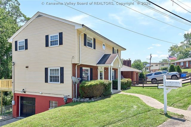 820 Carroll Road, Charleston, WV 25314