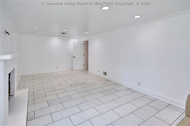 820 Carroll Road, Charleston, WV 25314