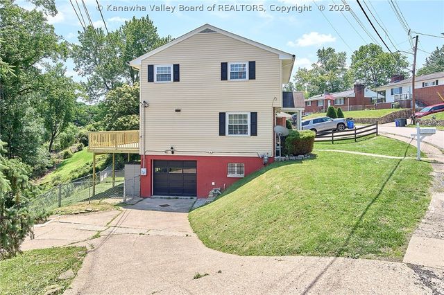 820 Carroll Road, Charleston, WV 25314