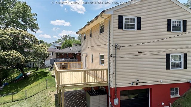 820 Carroll Road, Charleston, WV 25314