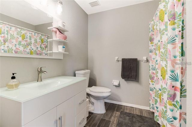 13953 FAIRWAY ISLAND DRIVE 621, Orlando, FL 32837