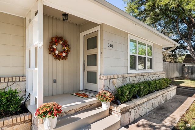 301 Hereford Street, Glen Rose, TX 76043