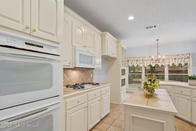 607 Wendover Way, Ridgeland, MS 39157