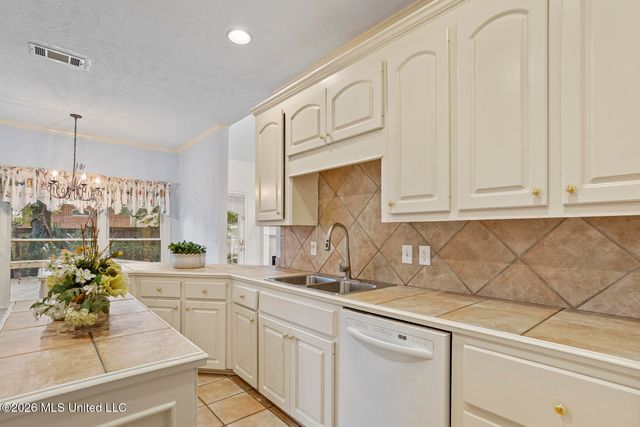 607 Wendover Way, Ridgeland, MS 39157