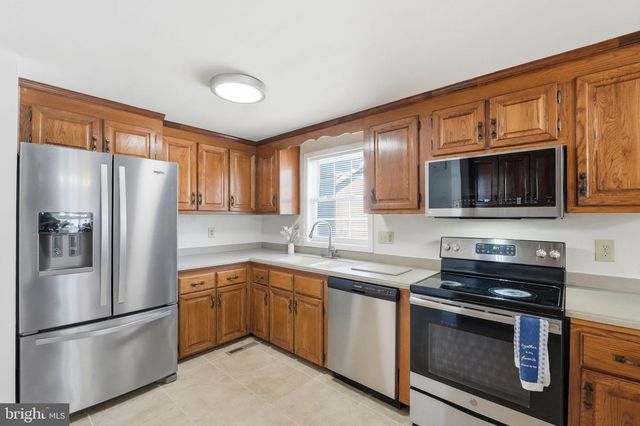 308 WESTOVER PKWY, Locust Grove, VA 22508