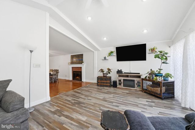 308 WESTOVER PKWY, Locust Grove, VA 22508