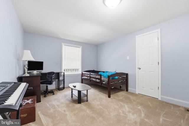 308 WESTOVER PKWY, Locust Grove, VA 22508