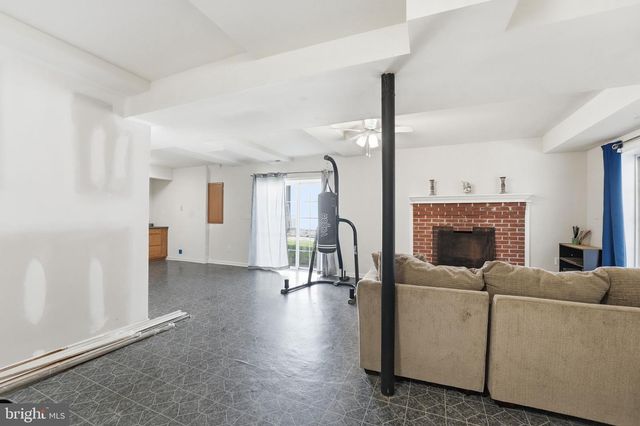 308 WESTOVER PKWY, Locust Grove, VA 22508