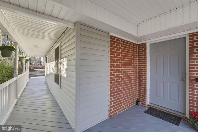 308 WESTOVER PKWY, Locust Grove, VA 22508