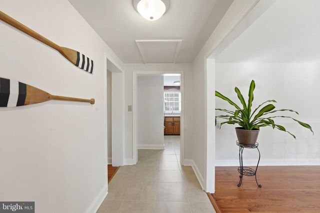 308 WESTOVER PKWY, Locust Grove, VA 22508