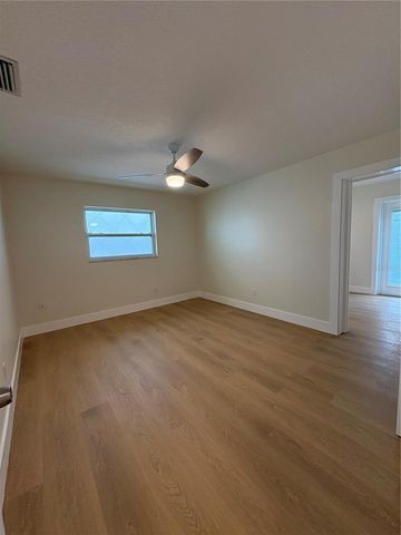 152 175TH TERRACE DRIVE E A, Redington Shores, FL 33708