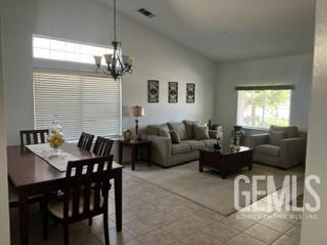 4206 Rio Viejo Drive, Bakersfield, CA 93313