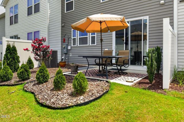 743 Creekway Drive, Fuquay Varina, NC 27526