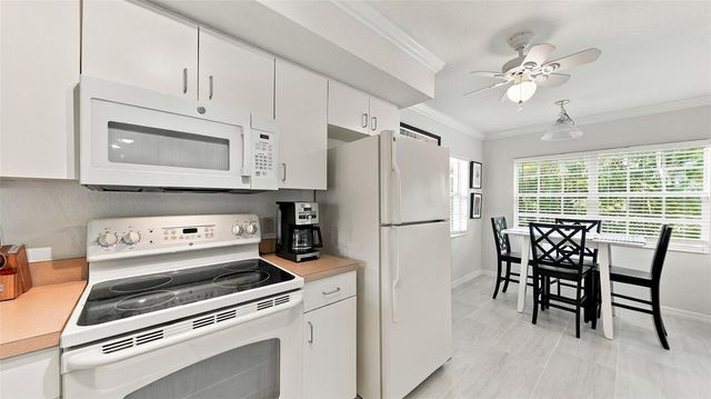 516 HOWARD COURT, Sarasota, FL 34236