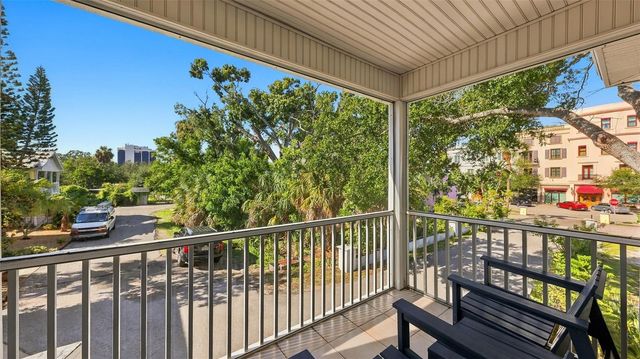 516 HOWARD COURT, Sarasota, FL 34236