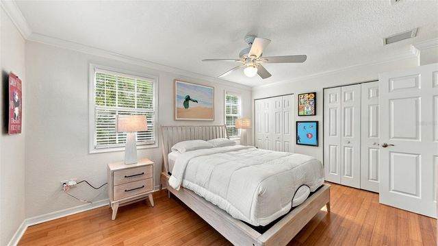 516 HOWARD COURT, Sarasota, FL 34236