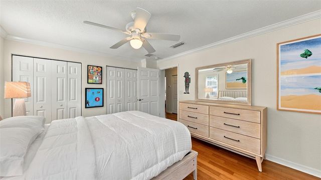 516 HOWARD COURT, Sarasota, FL 34236