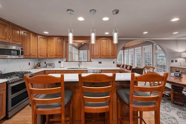 2 Gina Way, Boxford, MA 01921