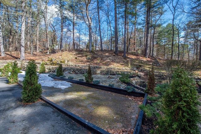 2 Gina Way, Boxford, MA 01921