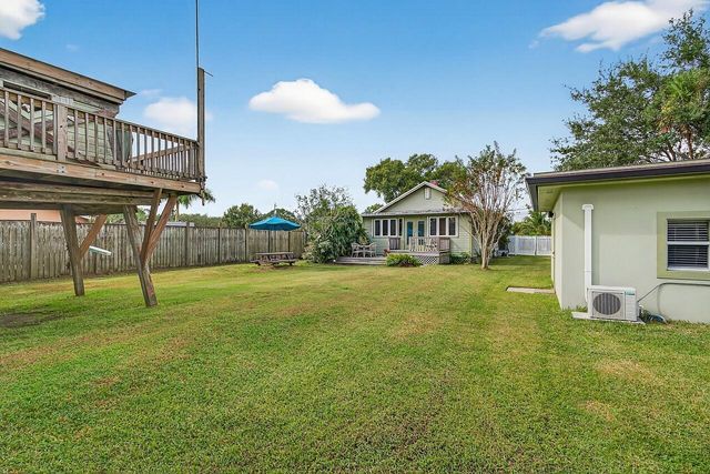 4876 Christensen Road, Fort Pierce, FL 34981