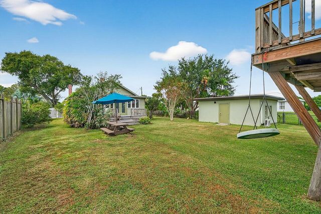 4876 Christensen Road, Fort Pierce, FL 34981