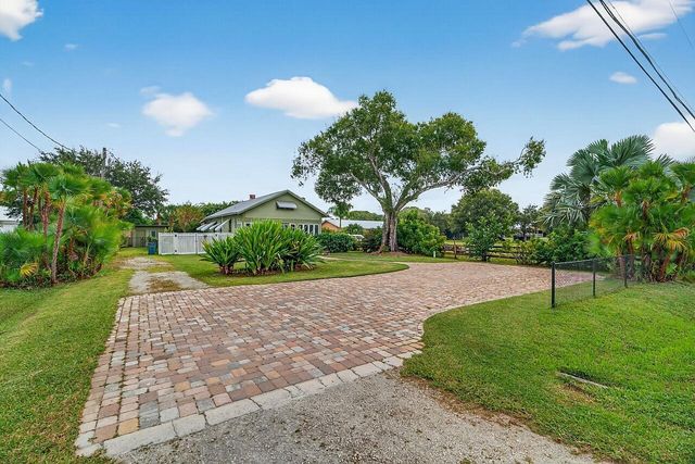4876 Christensen Road, Fort Pierce, FL 34981