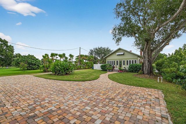 4876 Christensen Road, Fort Pierce, FL 34981