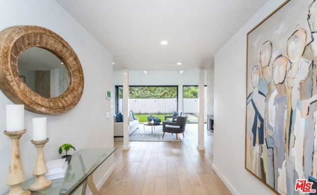 5216 Los Adornos Way, Los Angeles, CA 90027