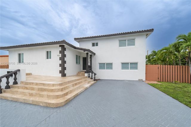 1900 SW 83rd Avenue, Miami, FL 33155