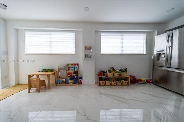 1900 SW 83rd Avenue, Miami, FL 33155