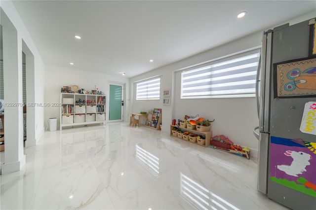 1900 SW 83rd Avenue, Miami, FL 33155