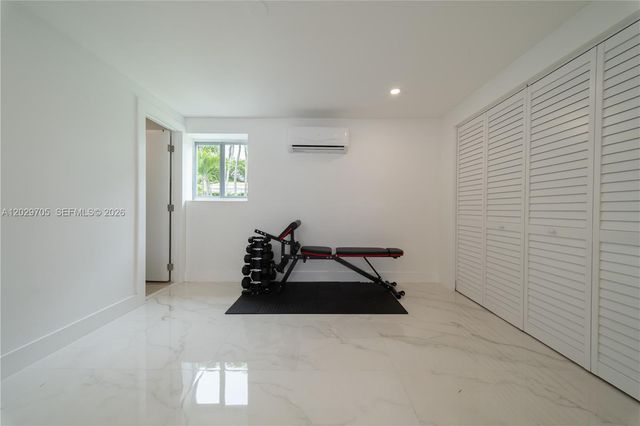 1900 SW 83rd Avenue, Miami, FL 33155