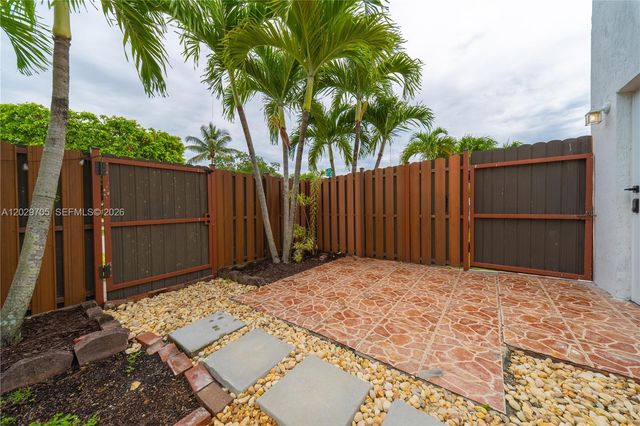 1900 SW 83rd Avenue, Miami, FL 33155