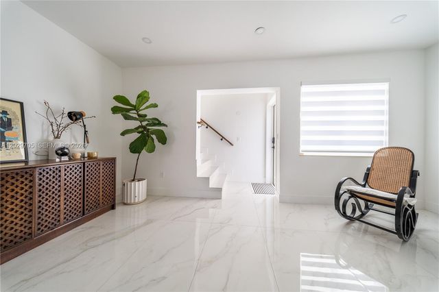 1900 SW 83rd Avenue, Miami, FL 33155