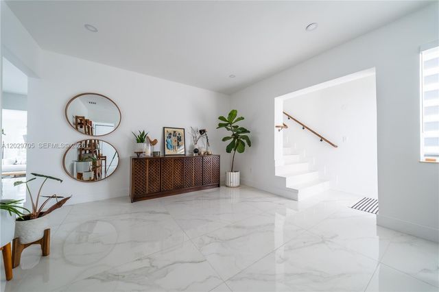 1900 SW 83rd Avenue, Miami, FL 33155