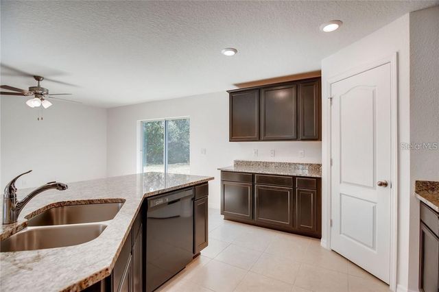 1597 ORNE STREET, Mascotte, FL 34753