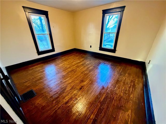 1529 Stark Avenue SW, Canton, OH 44706