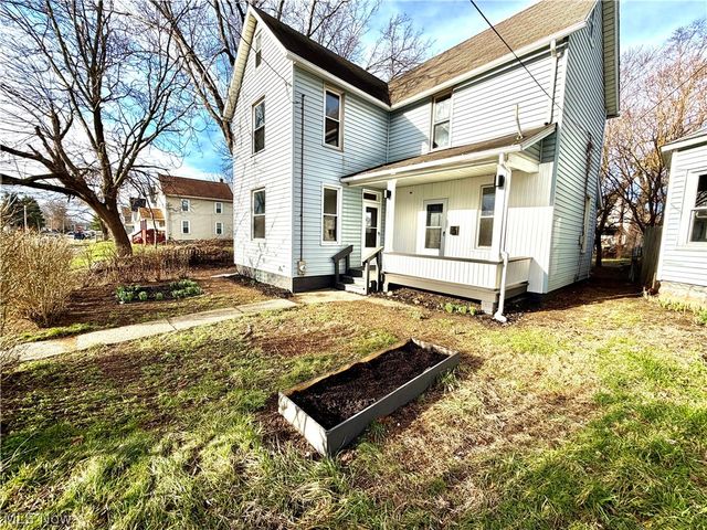 1529 Stark Avenue SW, Canton, OH 44706
