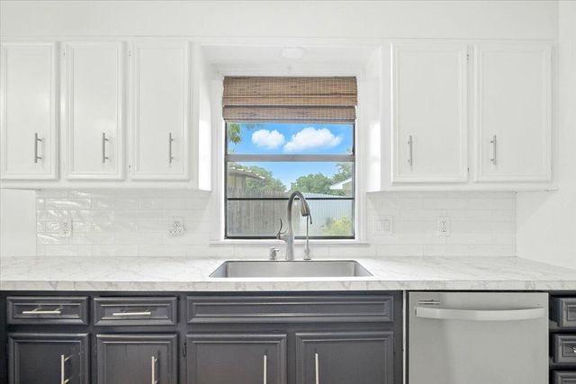 5711 2nd Street, Lubbock, TX 79416