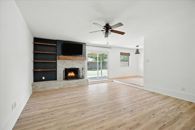 5711 2nd Street, Lubbock, TX 79416