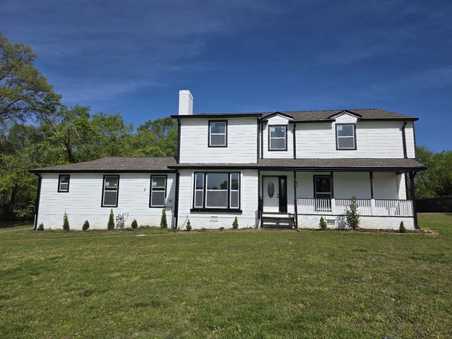 1710 Hickory Trace Dr, Gallatin, TN 37066