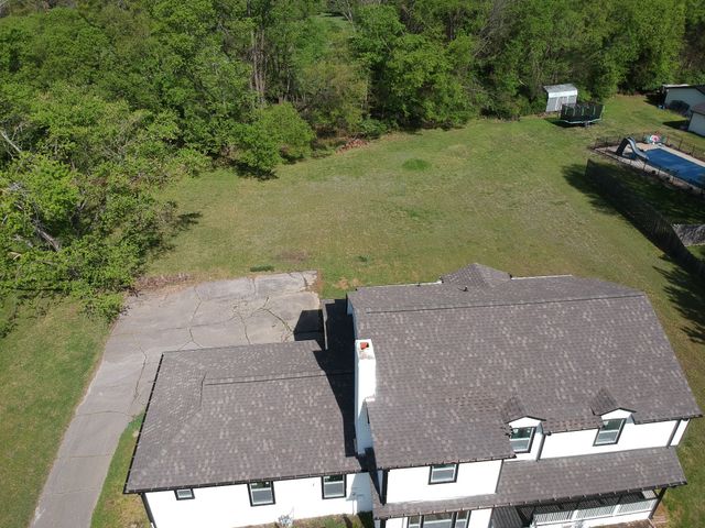 1710 Hickory Trace Dr, Gallatin, TN 37066