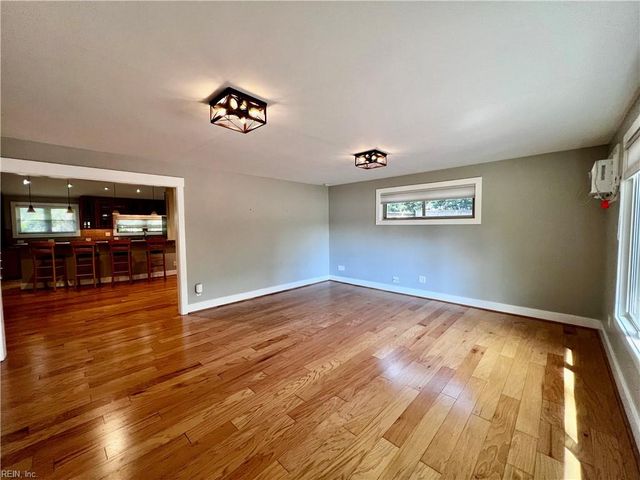 339 Thole ST, Norfolk, VA 23505