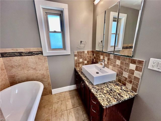 339 Thole ST, Norfolk, VA 23505