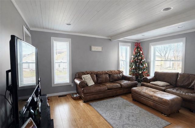 530 Branchton Rd, Slippery Rock Twp, PA 16057