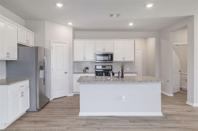 445 Shiner LN, Georgetown, TX 78626