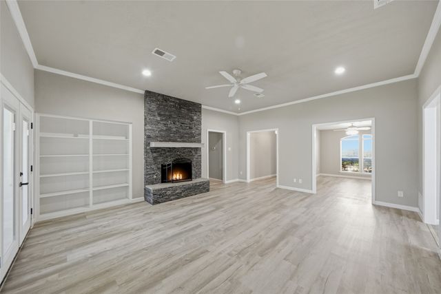 1919 Camden Way, Carrollton, TX 75007