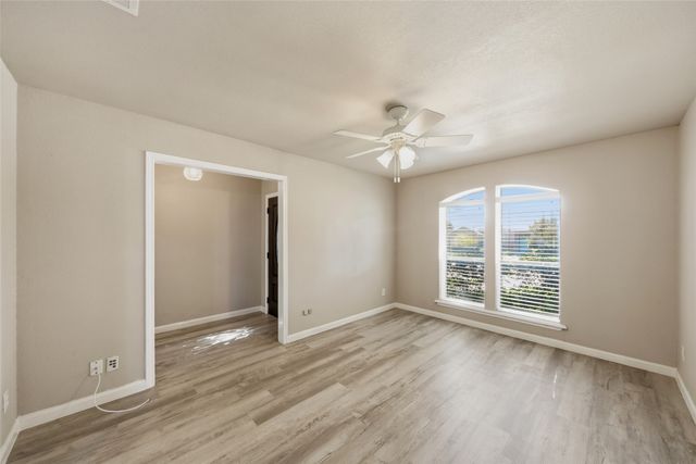 1919 Camden Way, Carrollton, TX 75007
