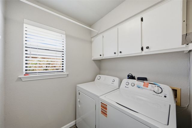 1919 Camden Way, Carrollton, TX 75007